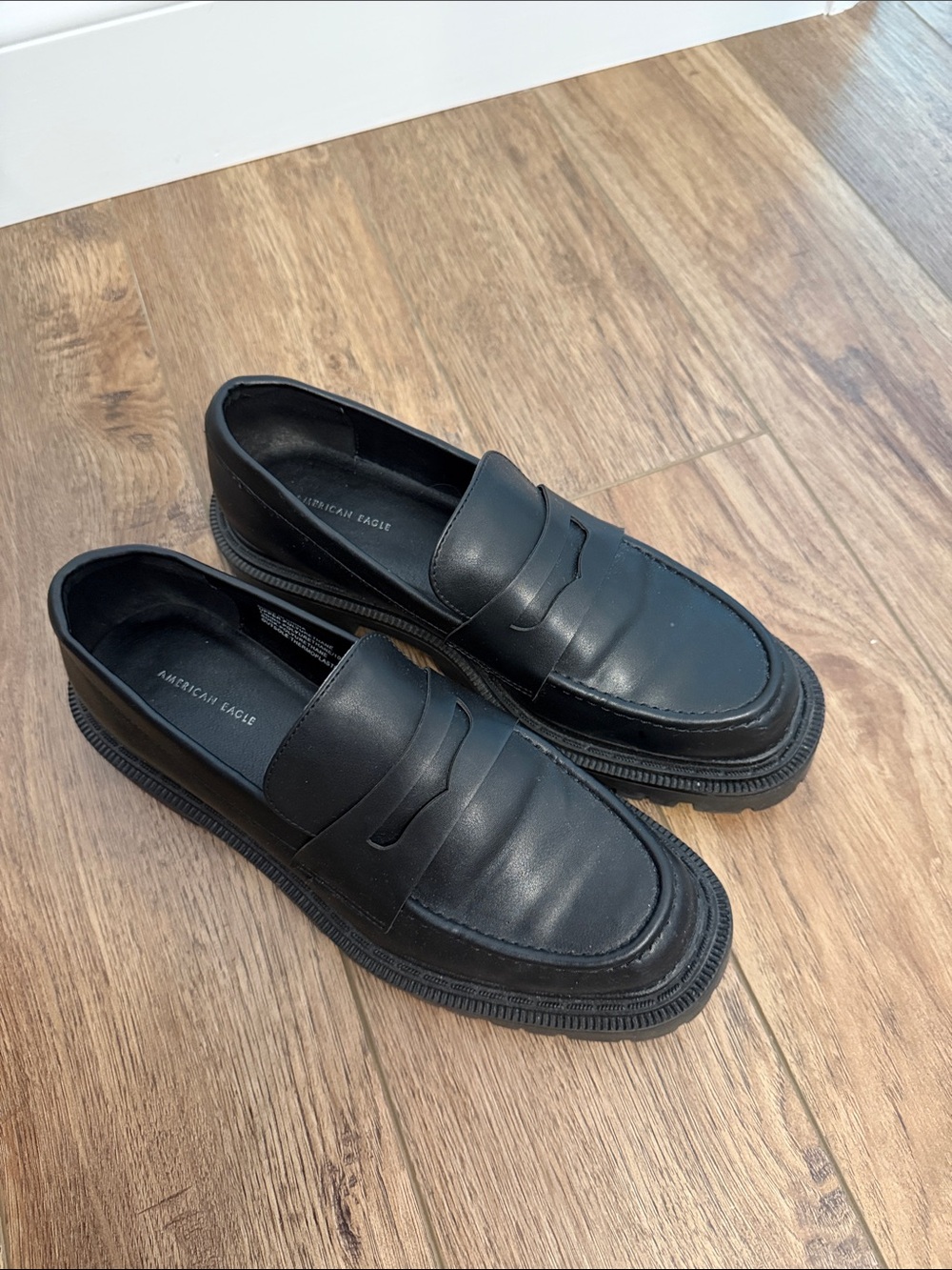 American Eagle Outfitters Men’s Black Slip-On Penny Loafers